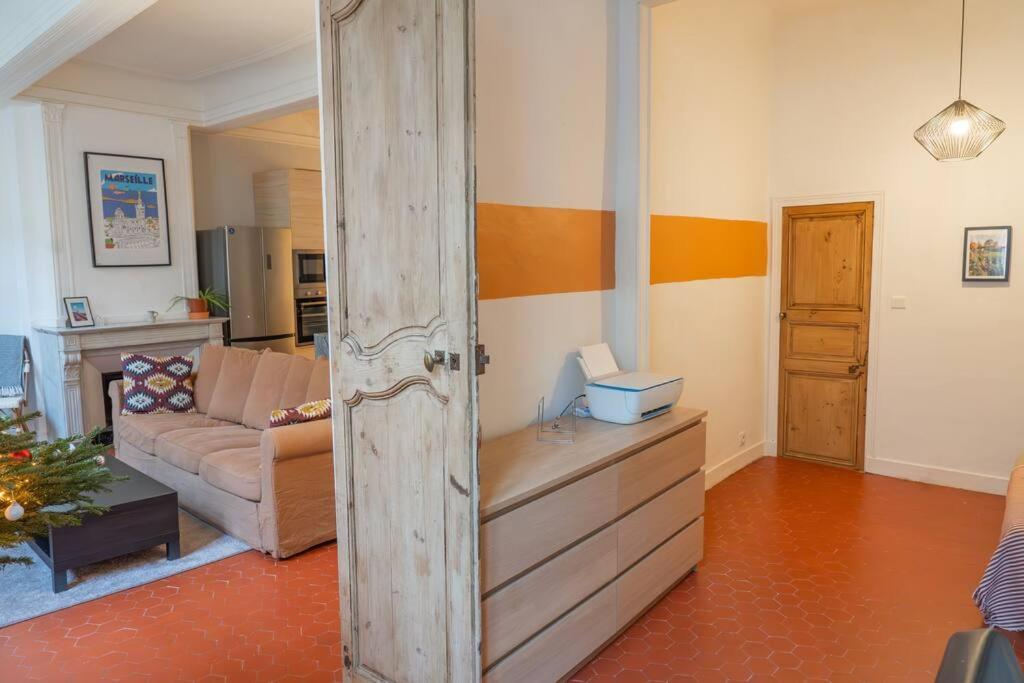 Spacieux Loft Aix-En-Provence Bagian luar foto