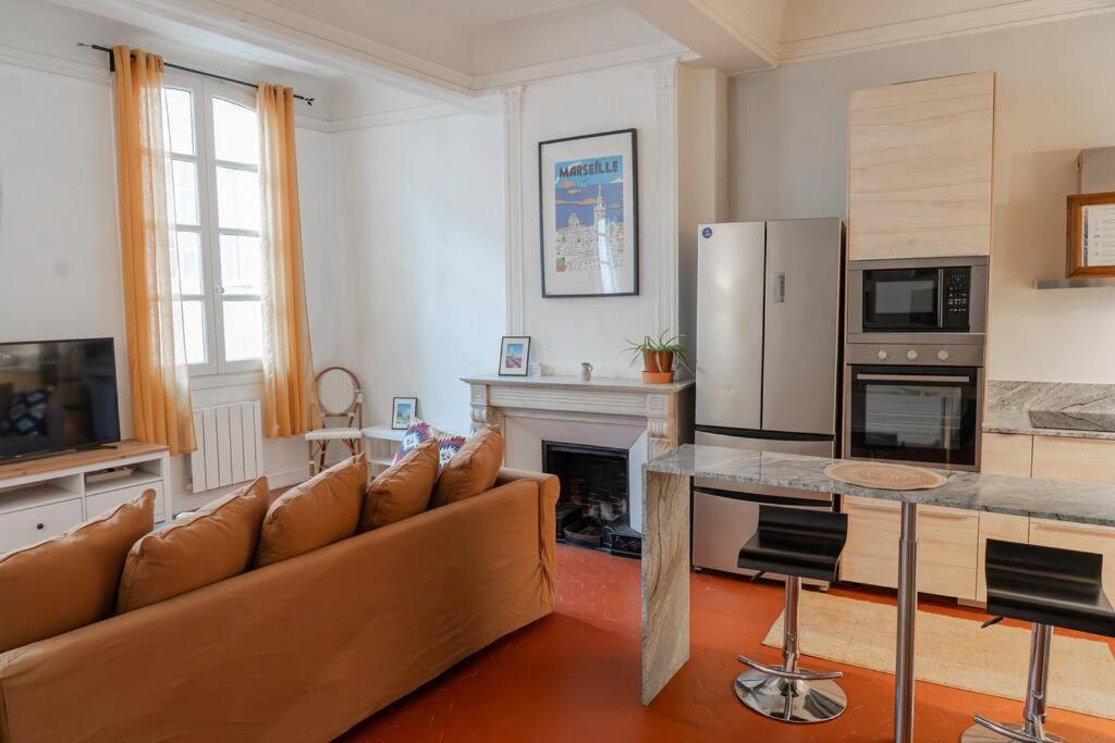 Spacieux Loft Aix-En-Provence Bagian luar foto