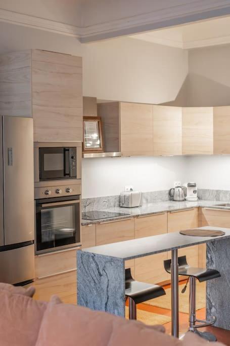 Spacieux Loft Aix-En-Provence Bagian luar foto
