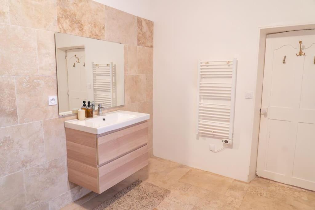 Spacieux Loft Aix-En-Provence Bagian luar foto